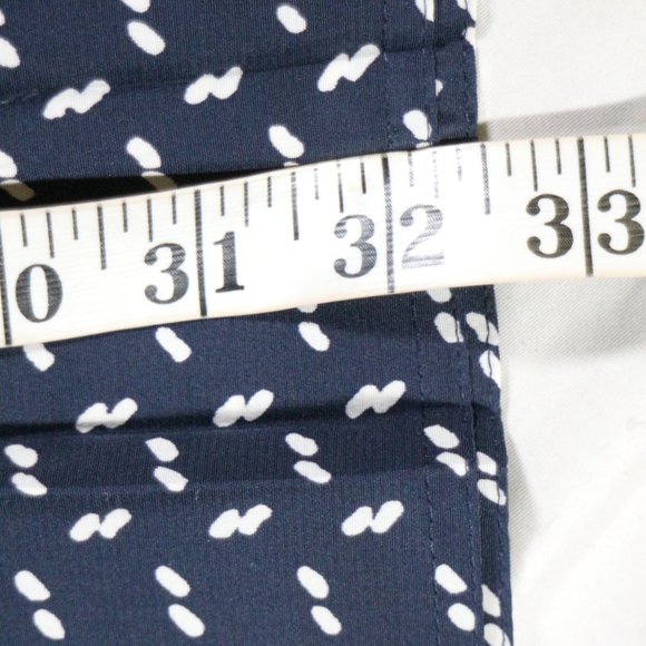 VTGFlowy Printed and Pleated A-Line Skirt Sz 10 US - Picture 11 of 13